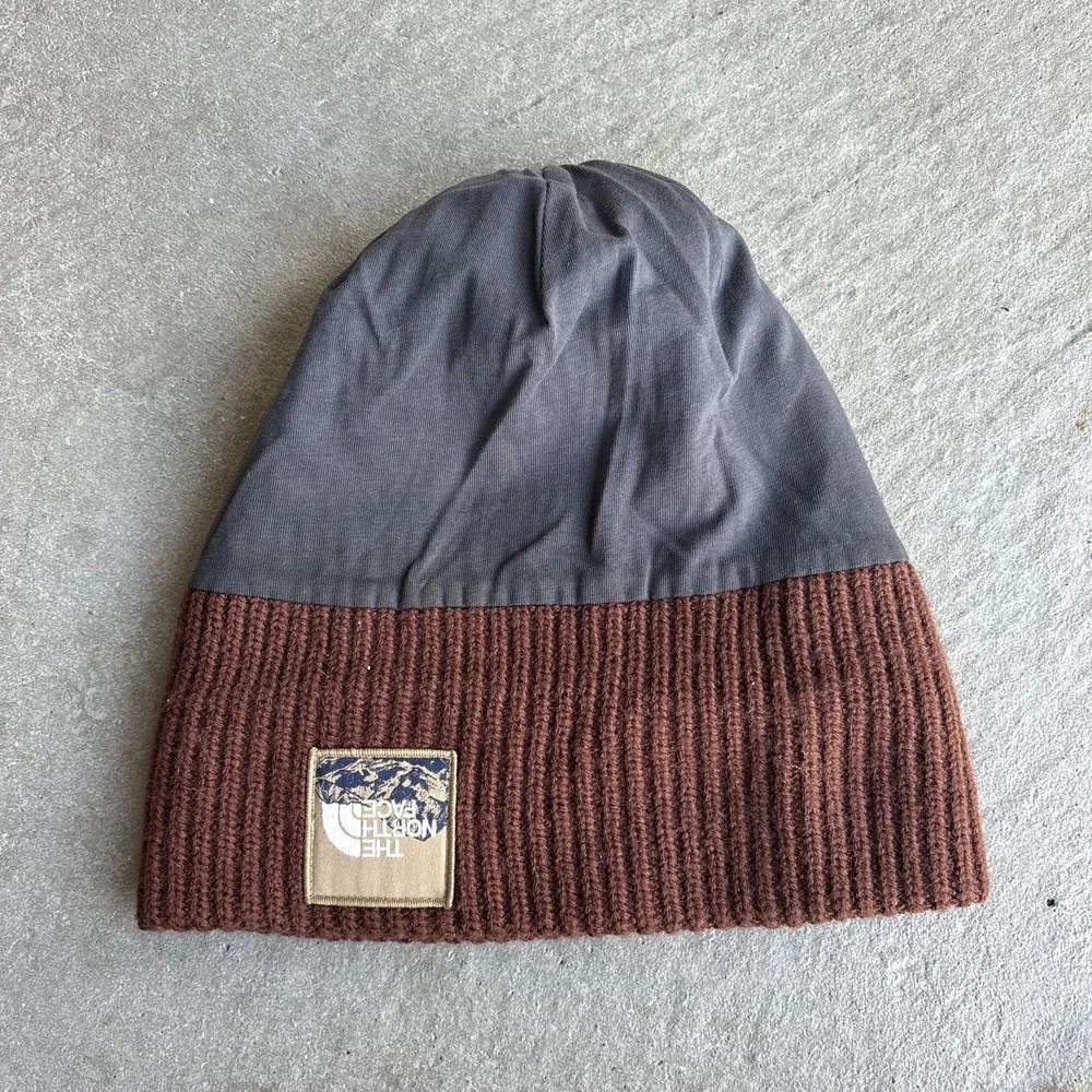 The North Face Salty Dog Dark Oak Brown Cuffed Beanie Hat Mountain Granola Cap